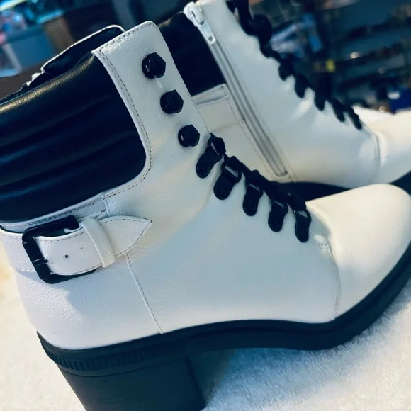 BRAND NEW Ankle Boots By MIX NO. 6 - Size 7.5 M - Heel 3 Inches - Box 51 - Picture 3 of 9